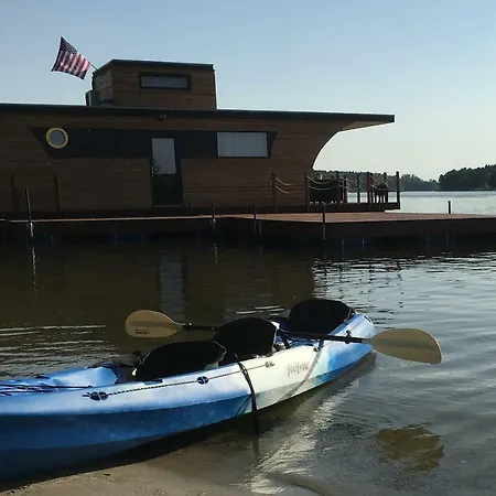Na Wodzie Houseboat Hotel na wodzie